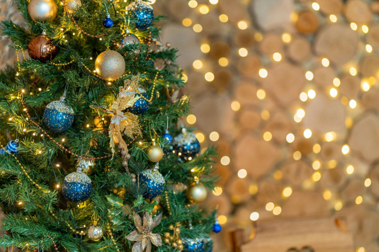 9-Foot Pre-Lit Christmas Trees: The Perfect Holiday